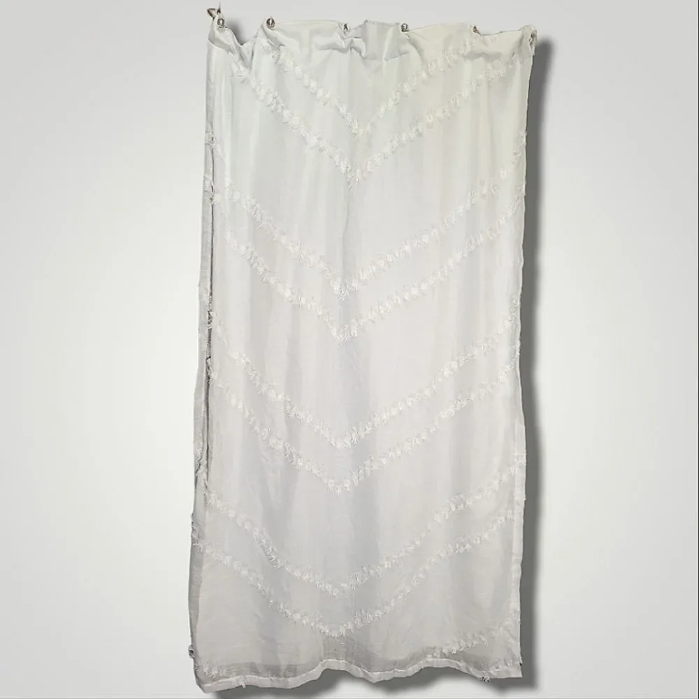 Pillowfort White Flocked Curtain